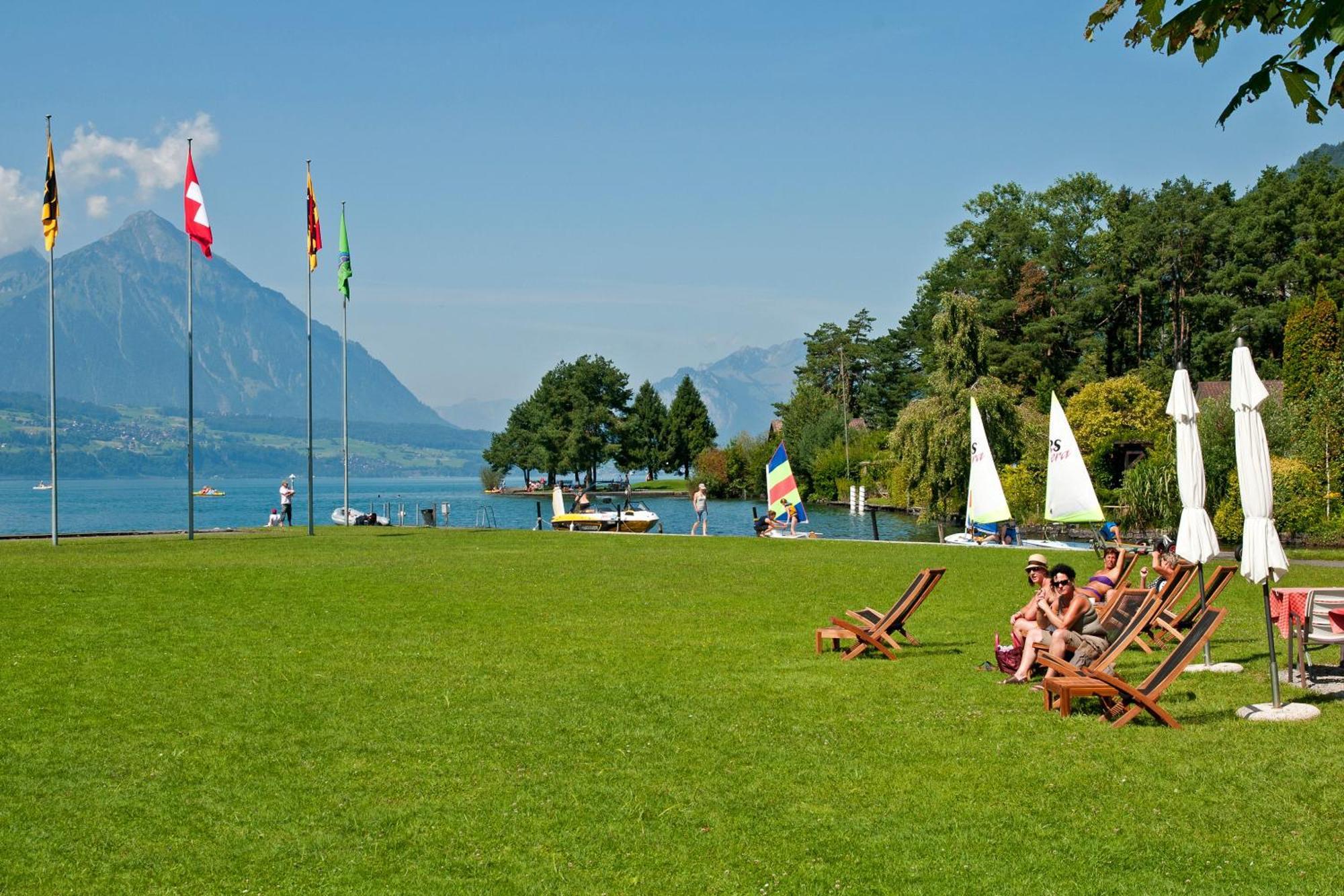 Neuhaus Golf- & Strandhotel Unterseen Buitenkant foto